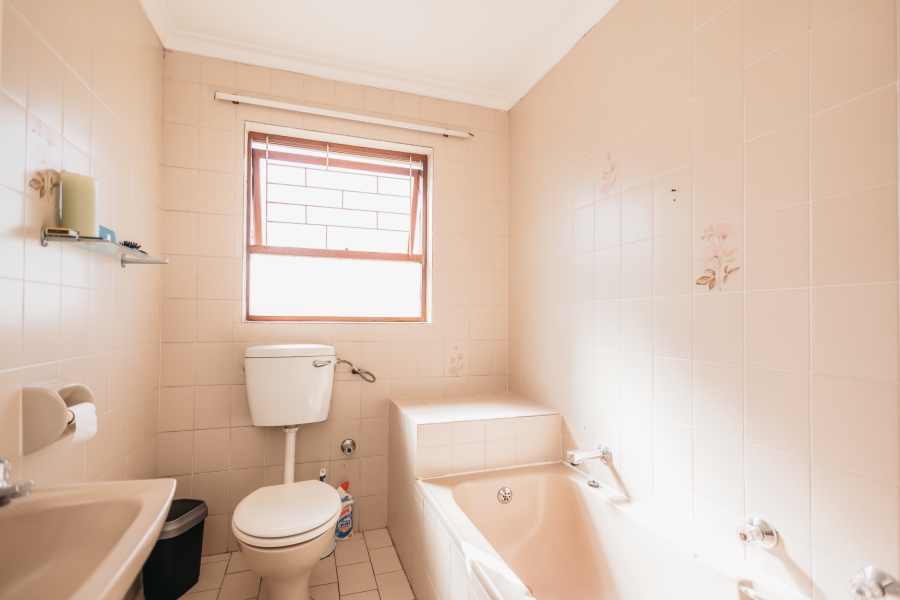 To Let 3 Bedroom Property for Rent in Stellenberg Western Cape